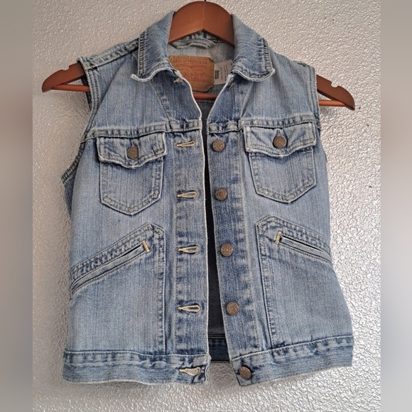 Levi's Distressed Sleeveless Button Up Vest Size JR Small - Picture 8 of 11